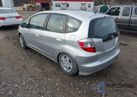 2013 Honda Fit z USA, uszkodzony, nr VIN JHMGE8H31DC017311